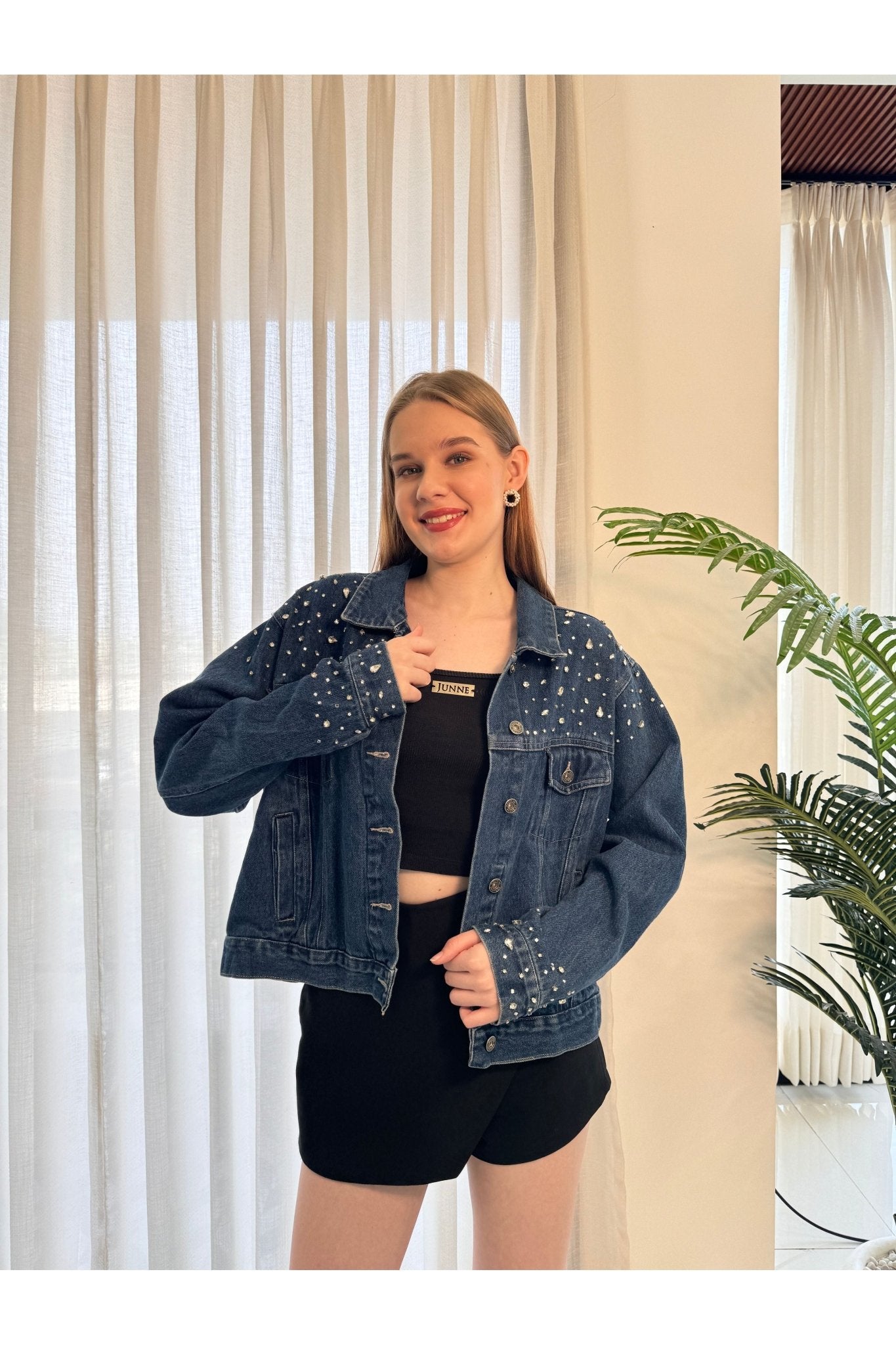 SCARLET DENIM JACKET