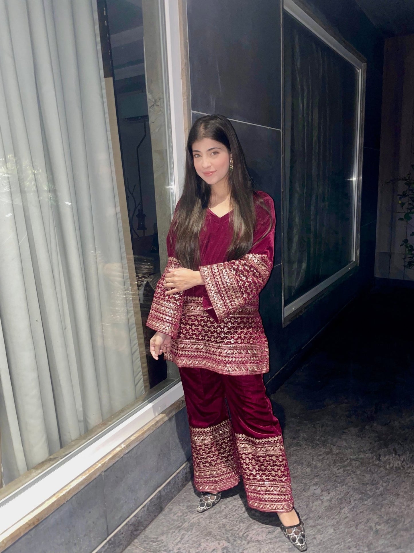 ZENNAT VELVET SET