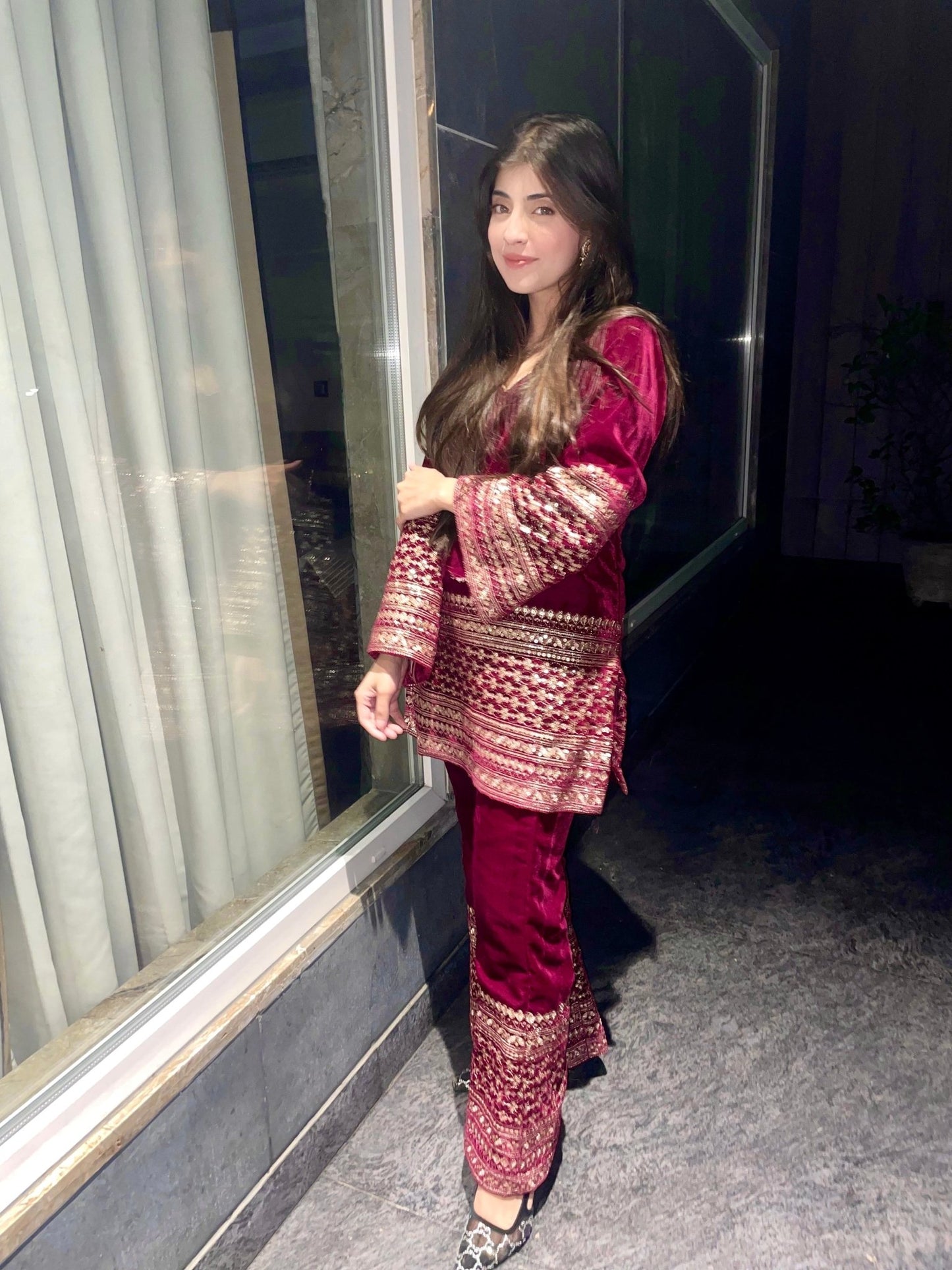 ZENNAT VELVET SET